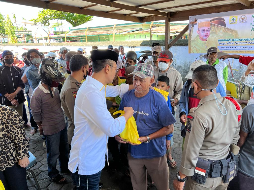 Andi Rio Anggota DPR RI Berbagi Keberkahan Pada Bulan Suci Ramadhan