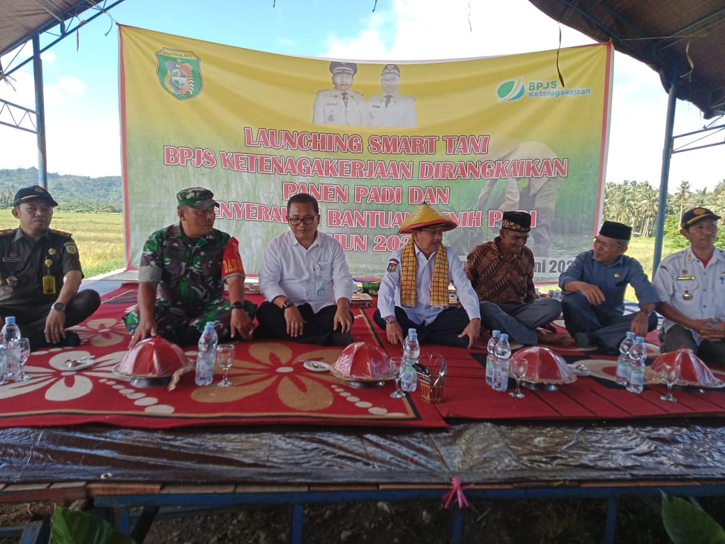 Pesta Panen Raya Padi Di Pangiang, 500 Lebih Petani Terdaftar Jaminan BPJS Ketenagakerjaan