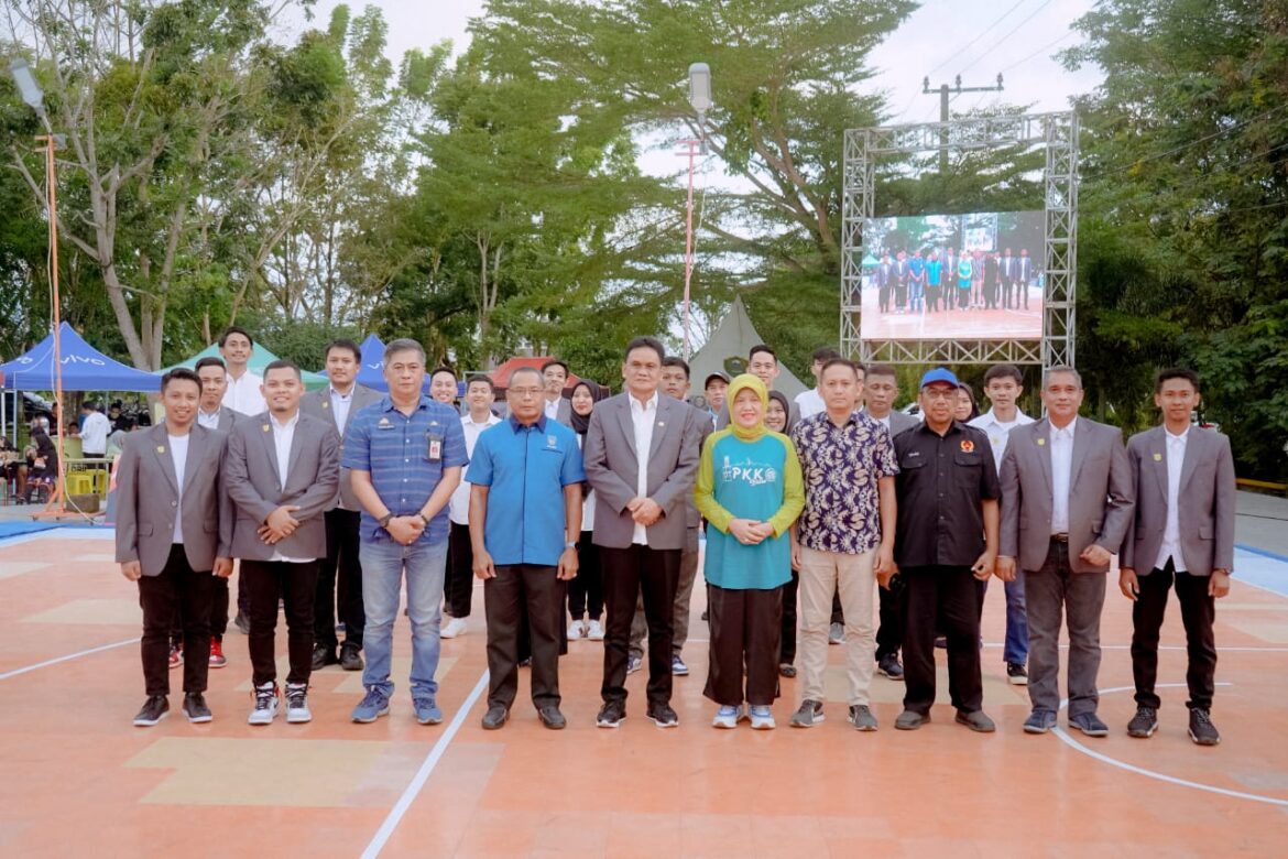 Bupati Barru, Ir. H. Suardi Saleh, M.Si Menyaksikan Langsung Pelantikan Perbasi Kabupaten Barru Oleh Wakil Ketua Perbasi SulSel