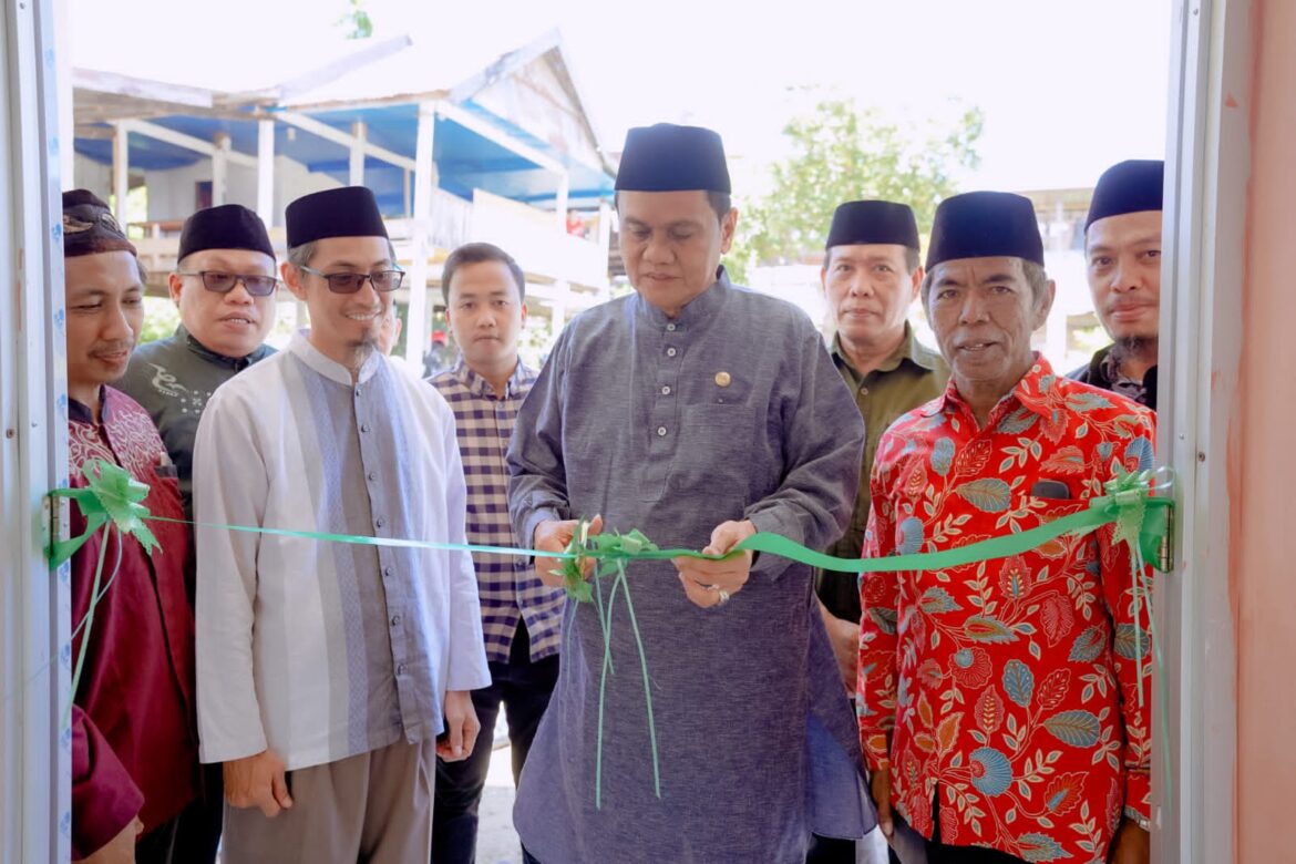 Bupati Barru Meresmikan Masjid dan Ruang Kelas SMP IT Wahdah Islamiyah