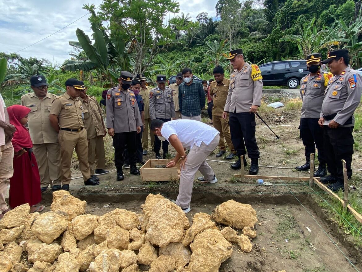 Komitmen PT Pasangkayu Kerjasama Polres dan Pemerintah Desa Ako Bedah Rumah Warga