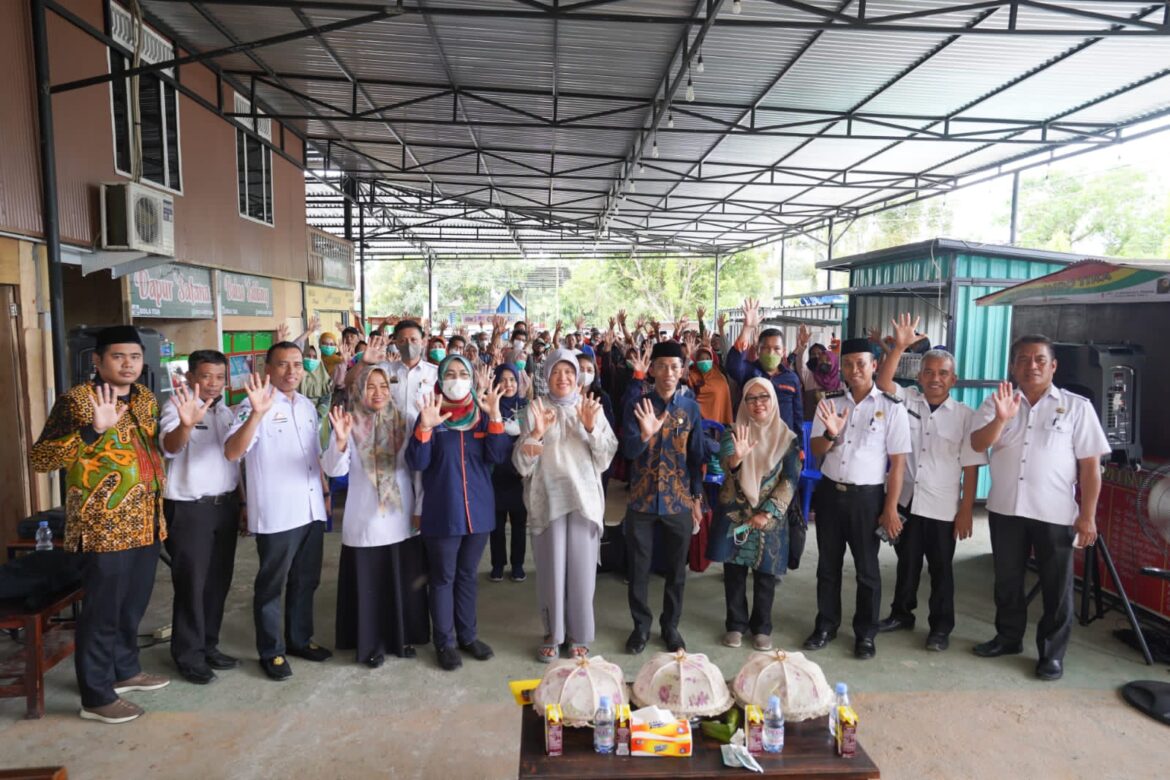 Ketua TP PKK Barru dan Kemenkes Sosialisasi Gema Cermat Dalam Rangka Mendukung Germas