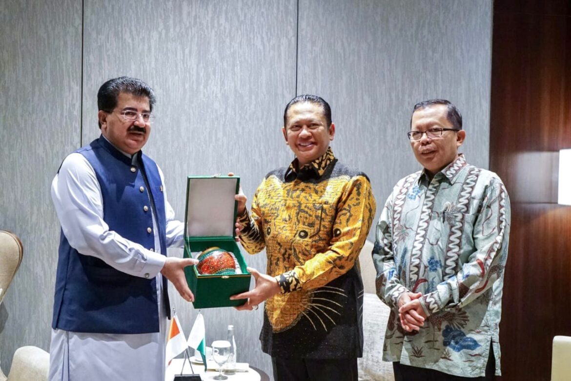 Bilateral dengan Ketua Senat Pakistan, Ketua MPR RI Bamsoet Apresiasi Dukungan Pakistan Atas Usulah Pembentukan Forum MPR Dunia (Consultative Assembly Forum)