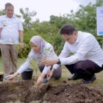 Bupati Barru Memberikan Sambutan Pada Penandatanganan SPJBTL BRI Barru dengan PLN UP3 Parepare ULP Barru