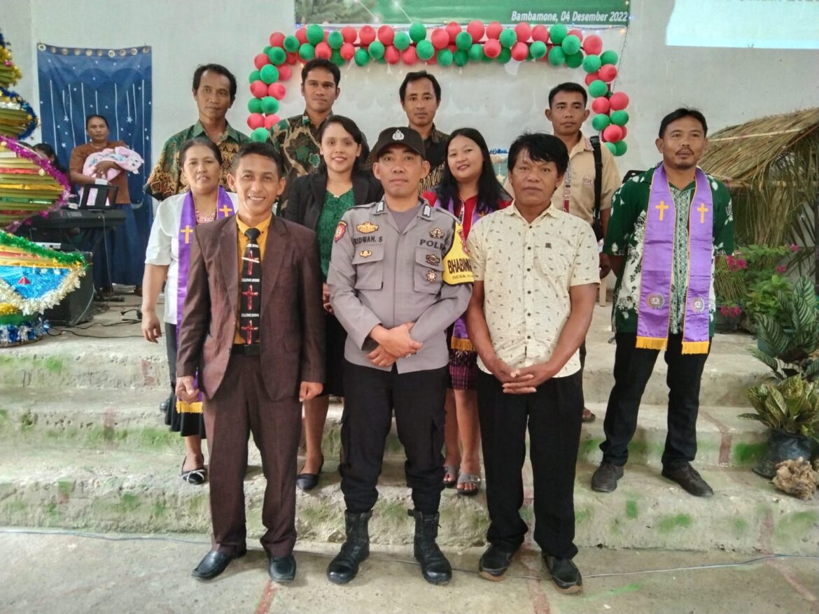 Perayaan Natal Personel Polres Pasangkayu Amankan Gereja-gereja di Wilayah Hukumnya kapelin