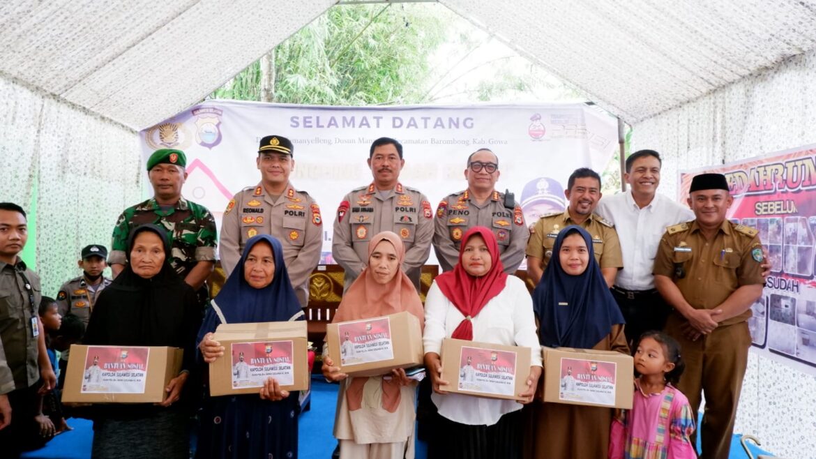 Kapolda Sulsel Bedah Rumah Keluarga Buruh Tani  di Desa Tamanyeleng  Kab. Gowa