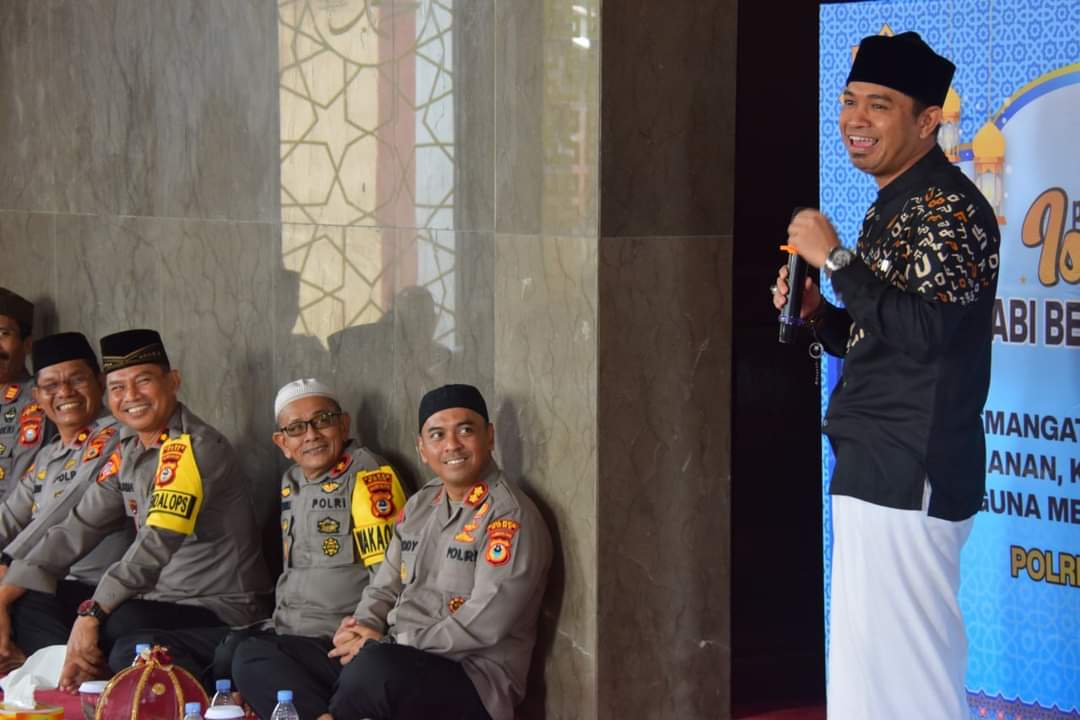 Isra Mi’raj Nabi Besar Muhammad SAW 1443 H., Polres Bone Hadirkan Penceramah Alumni As’adiyah