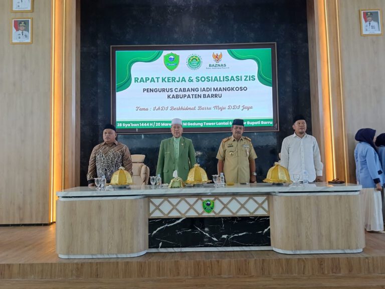 Bupati Barru Diwakili Staf Ahli Kemasyarakatan Buka Rakerda IADI DDI Mangkoso