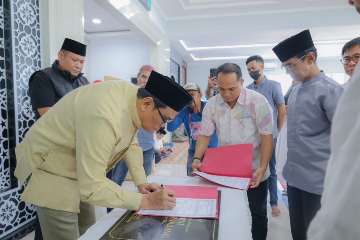 Bupati Barru Resmikan Masjid Alumni PPSP IKIP