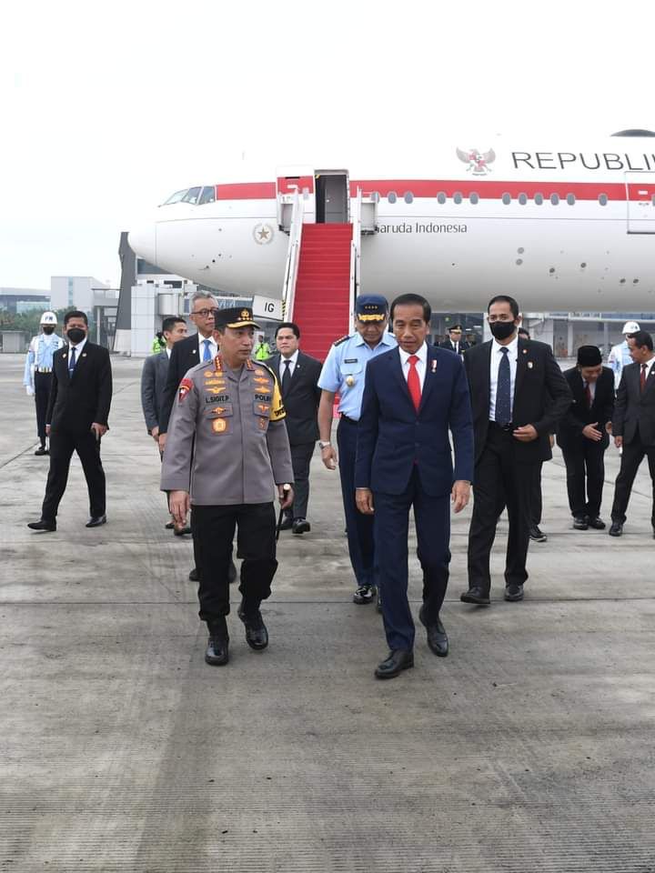 Dari Hannover, Presiden dan Ibu Iriana Tiba di Tanah Air