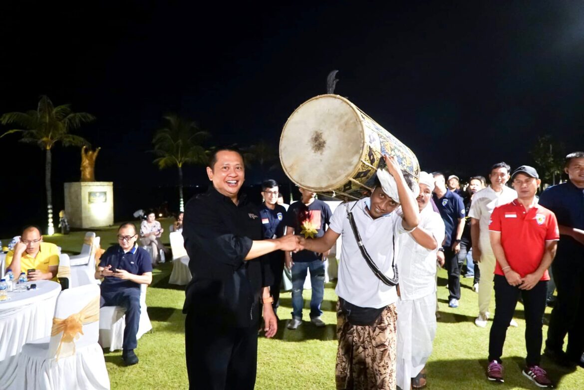 Ketua MPR RI Bamsoet Bukber Terakhir Ramadhan dan Rayakan Malam Takbiran Dengan Tokoh Lintas Agama Bali