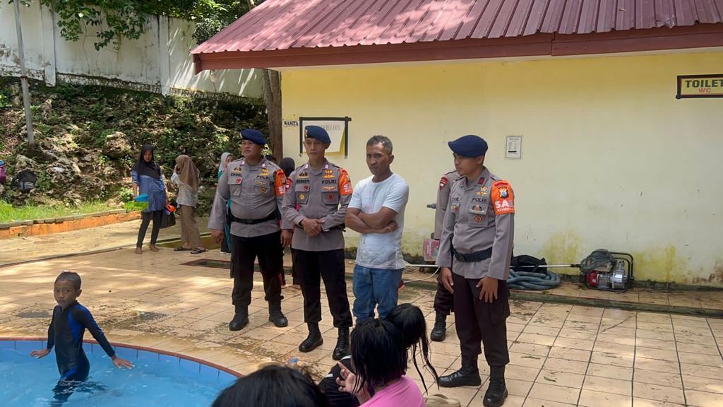 Ciptakan Rasa Aman Saat Liburan, Tim SAR Brimob Bone Patroli Sasar Tempat Wisata