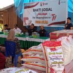 HUT Bhayangkara ke-77 Ditreskrimsus Polda Sultra Berbagi Sembako di Desa Puusuli dan Desa Tapuwatu