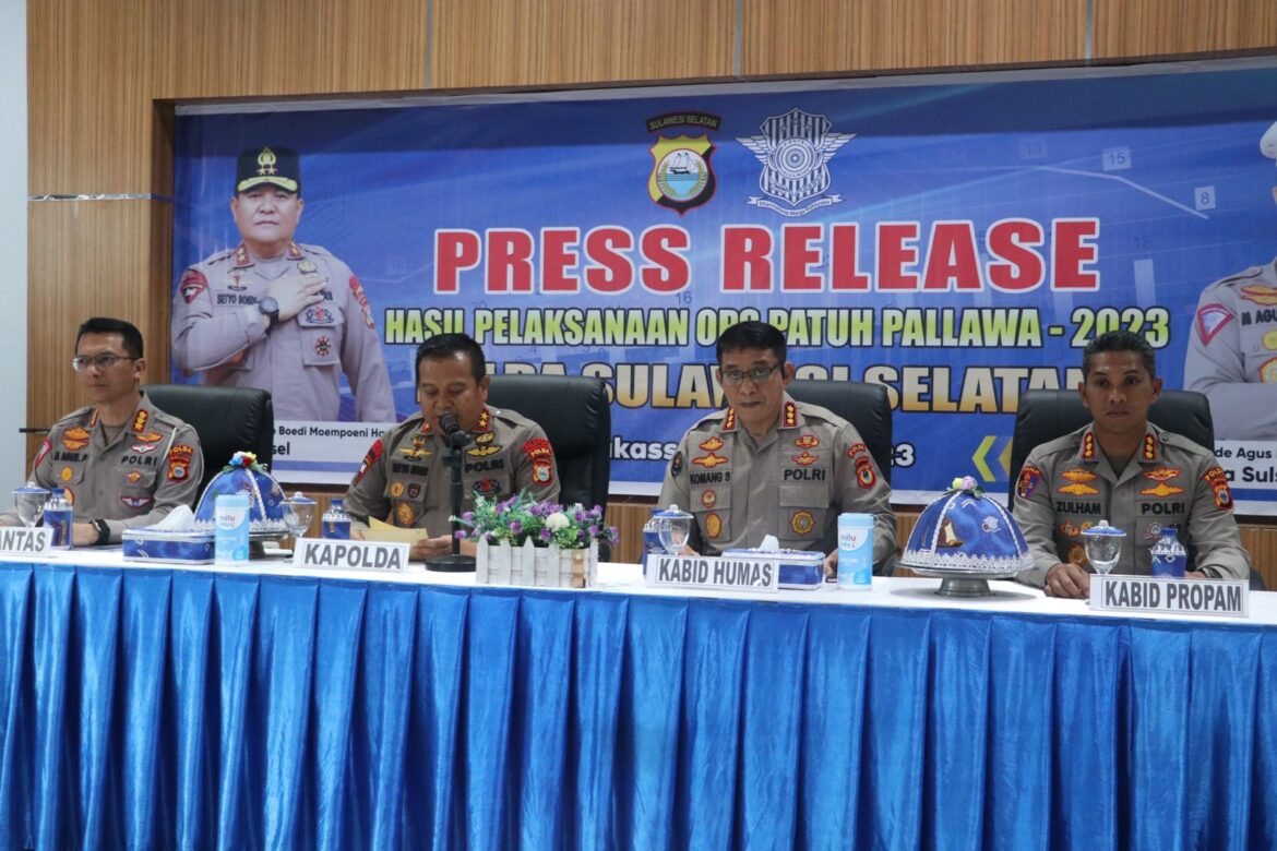 Kapolda Sulsel Pimpin Press Release hasil Operasi Patuh Pallawa 2023*