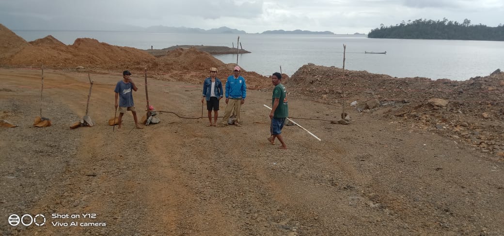 Pembayaran Kompensasi Lahan Belum Terealisasi, Jalan PT.WMB Ditutup Warga Waturambaha!