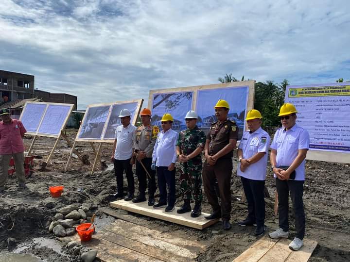 Bupati Pasangkayu Letakan Batu Pertama Pembangunan Mall Pelayanan Publik