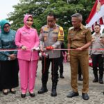 Kapolda Sulawesi Selatan Gelar Bakti Sosial, Bakti Kesehatan dan Pasar Murah.