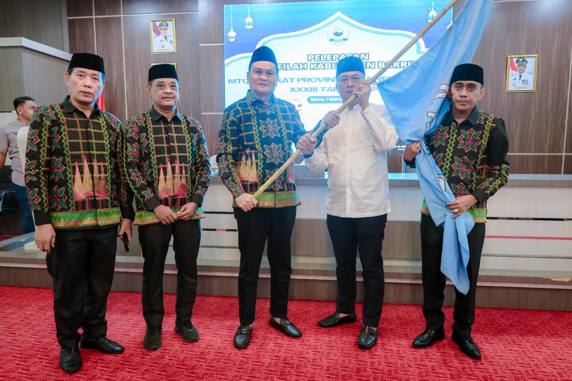 Suardi Saleh Lepas Kafilah Barru ke Ajang MTQ XXXIII Tingkat Provinsi Sulsel