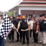 Peduli Korban Bencana, Bersama Pemda Bone, Batalyon C Pelopor Salurkan Bantuan