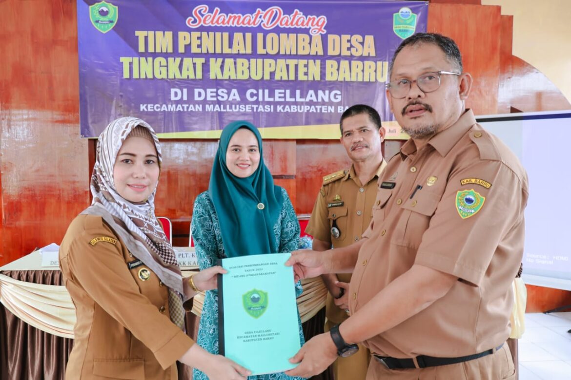 Dokter Ulfah Bersama Tim Penilai Lomba Desa dan Kelurahan Tingkat Kabupaten Barru Kunjungi Kecamatan Mallusetasi