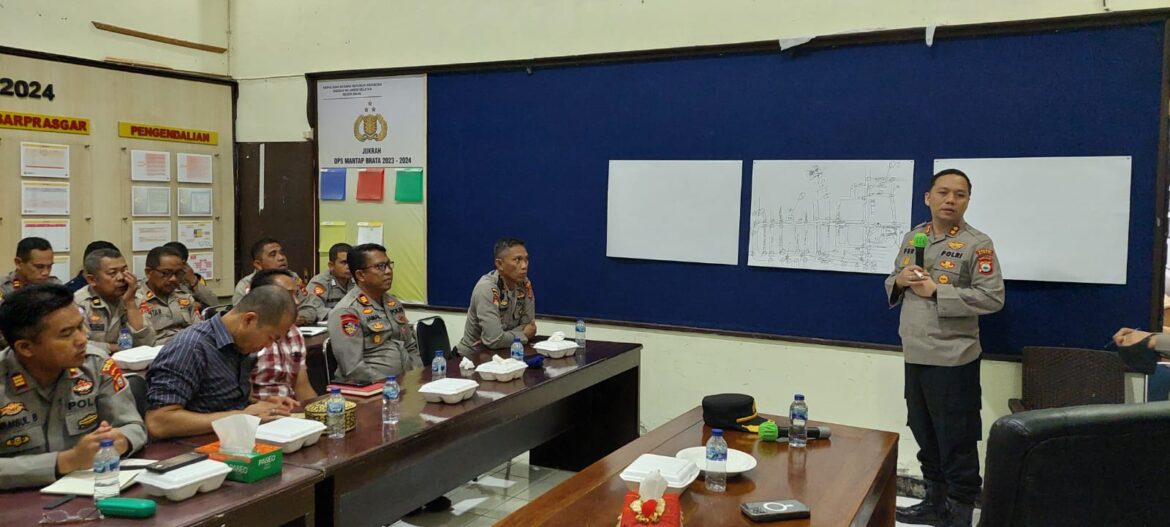 *Kapolres Sinjai Pimpin Rapat Internal Persiapan Kunjungan Presiden RI di Sinjai.*