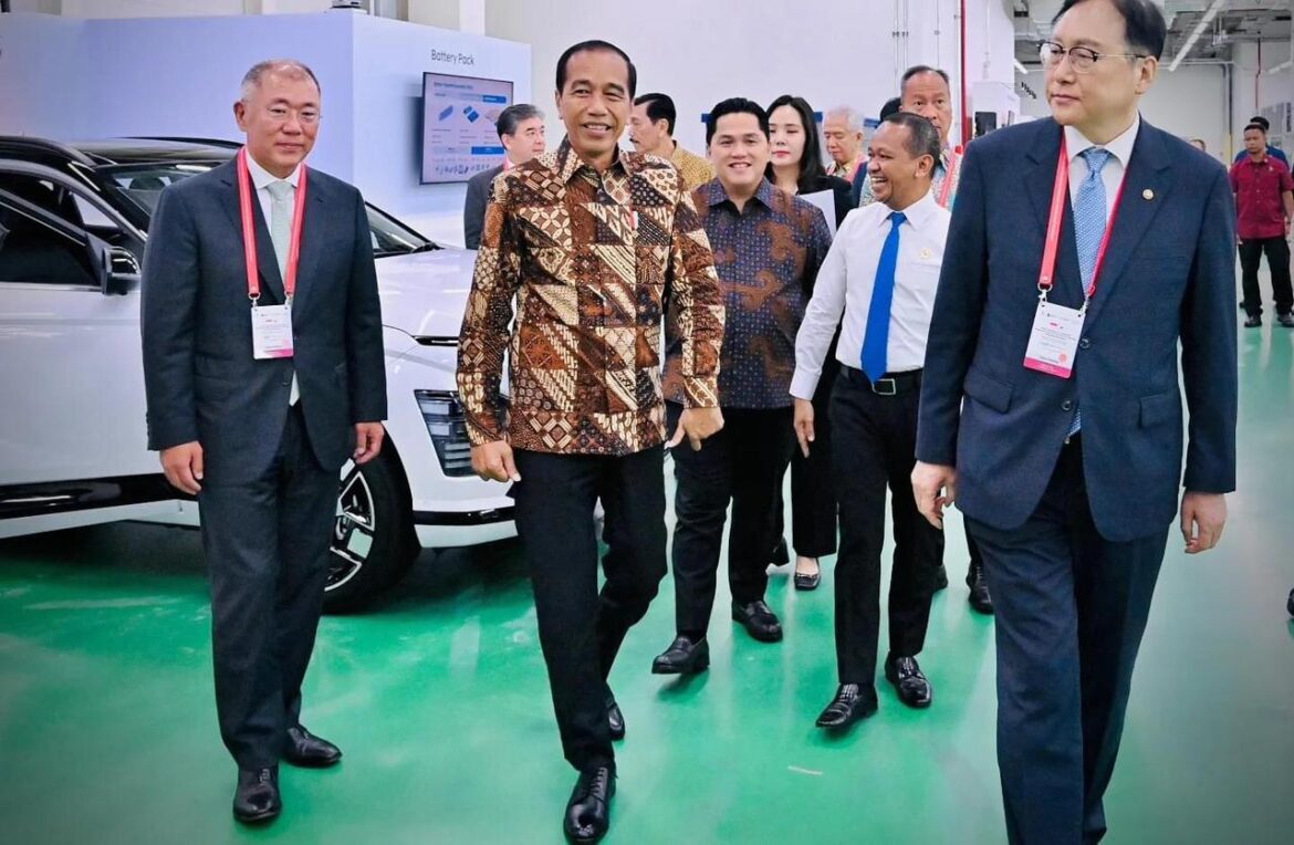 Presiden Jokowi Resmikan Pabrik Sel Baterai Terbesar di Asia Tenggara