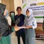 PT LTT Peduli Setiap Jenjang Pendidikan, Berikan Beasiswa Prestasi Tingkat SMA