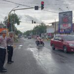 *Sat Lantas Polres Sinjai Gelar Pengaturan Pagi Sambil Edukasi Tertib Lalu Lintas.*