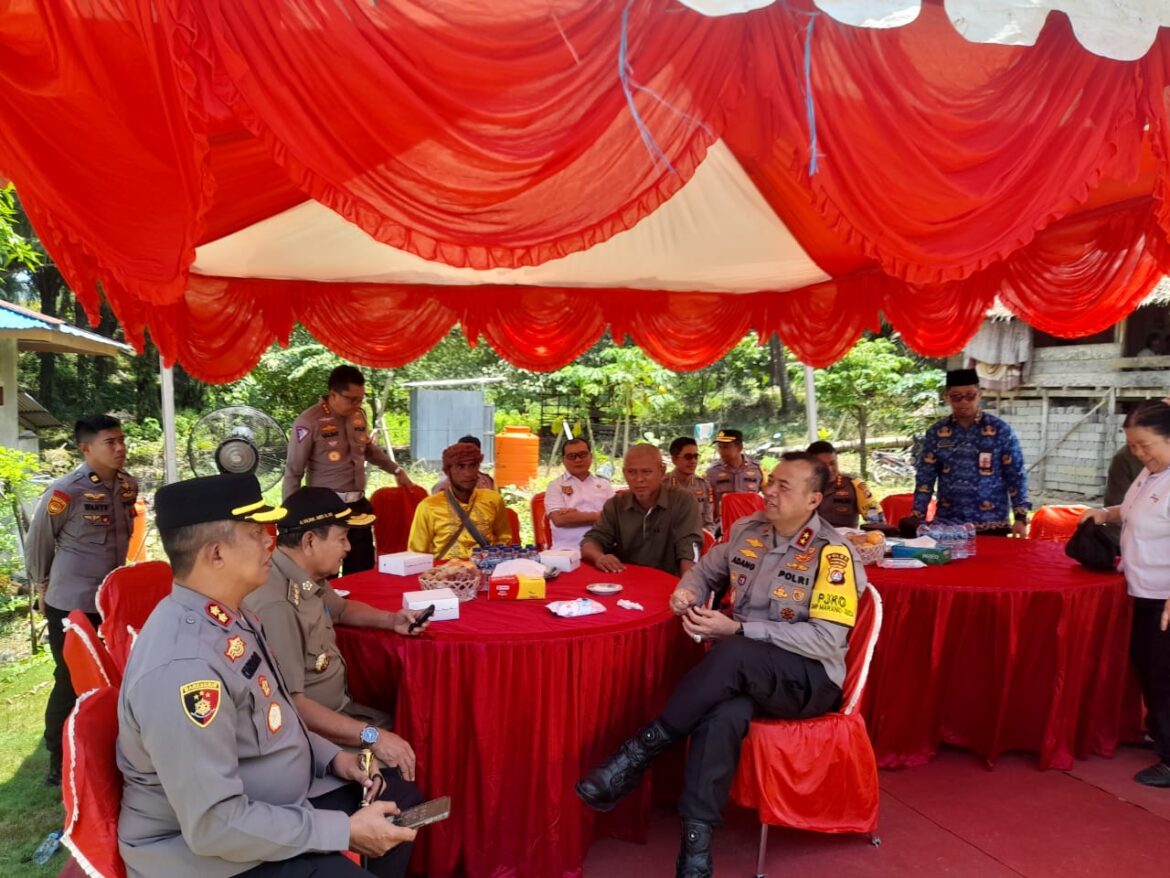 PT Pasangkayu Gelar Baksos  di Komunitas Masyarakat Suku Bunggu Peringati HUT Kemala Bhayangkari, Polda Sulbar