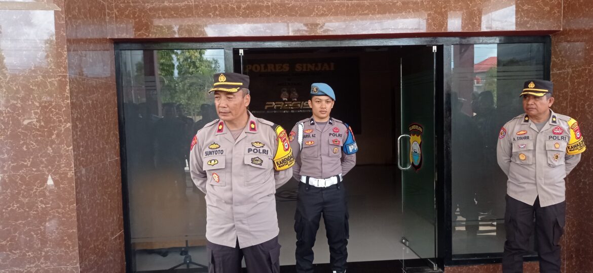 *Siap Amankan Kampanye, Polres Sinjai Gelar Apel Pengecekan Kesiapan Personel.*