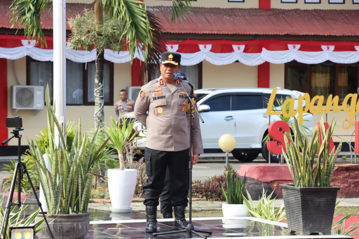 *Kapolda Sultra Irjen Pol Dwi Irianto Berikan Arahan Pengamanan Pilkada 2024 di Polres Wakatobi*